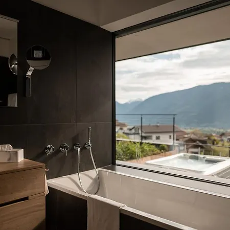 View House - Goyen Скена